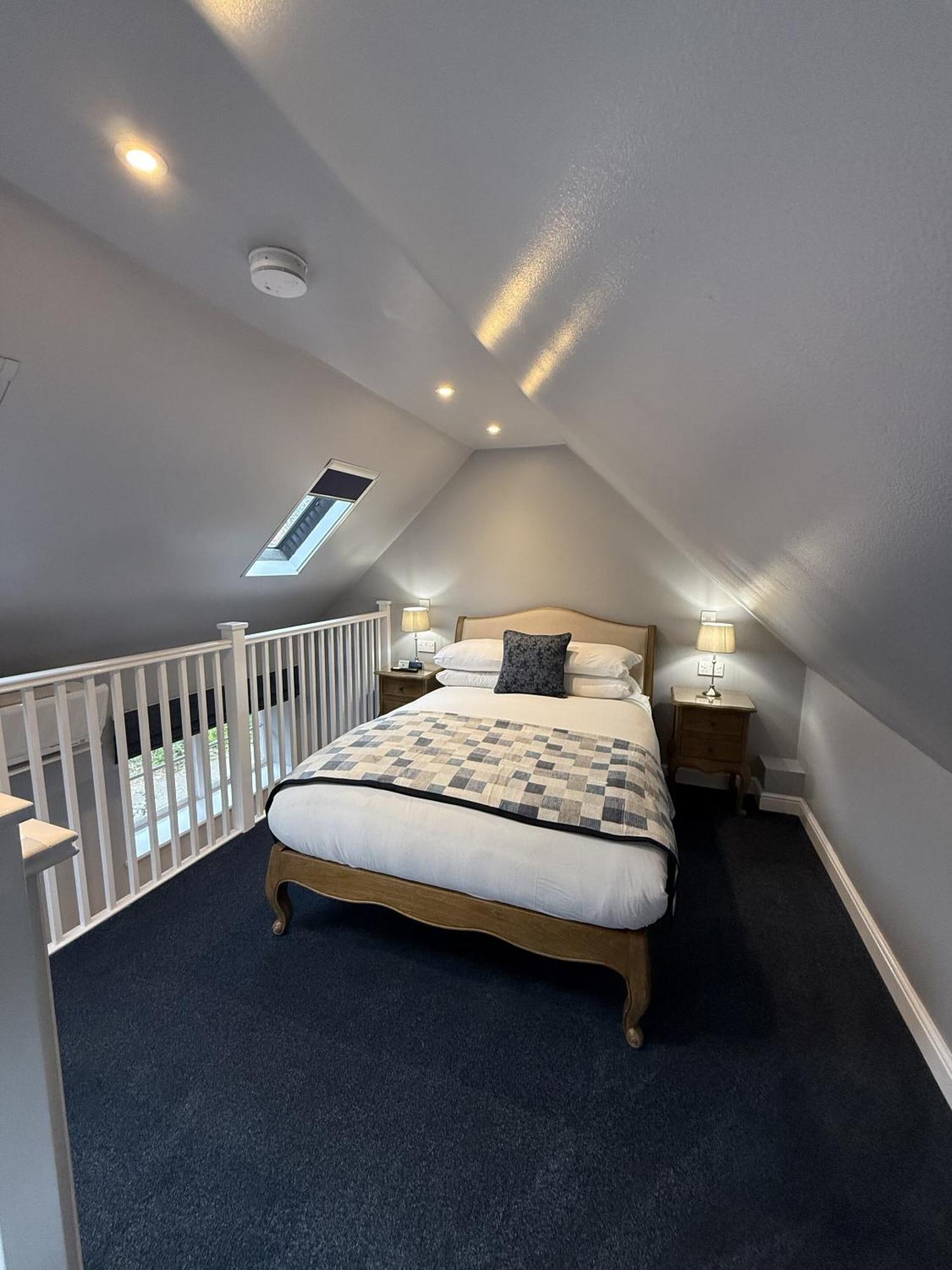 Blue Boar Hotel Maldon Oda fotoğraf